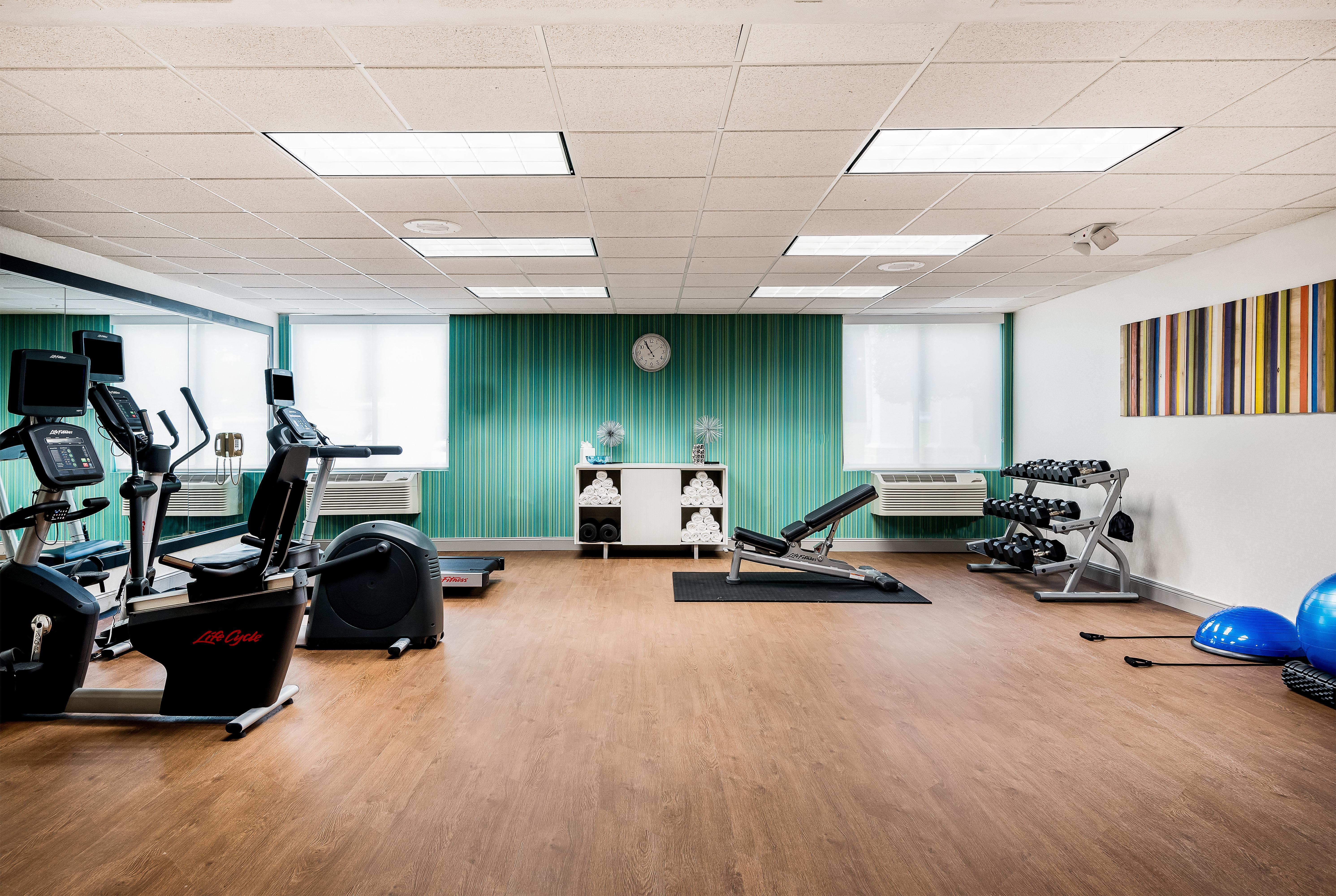 Holiday Inn Express & Suites Charlotte Arpt-Belmont By Ihg Экстерьер фото