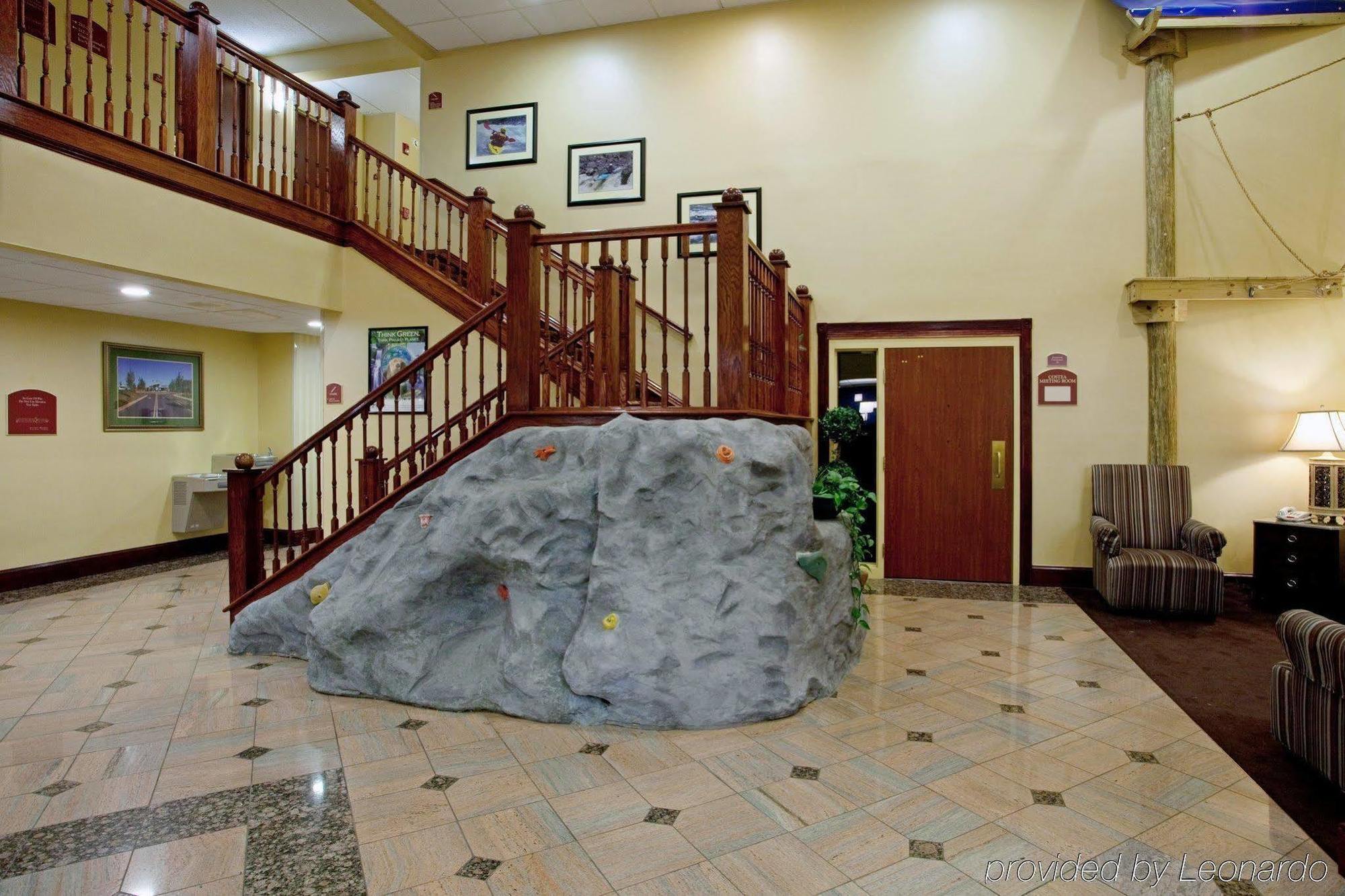 Holiday Inn Express & Suites Charlotte Arpt-Belmont By Ihg Экстерьер фото